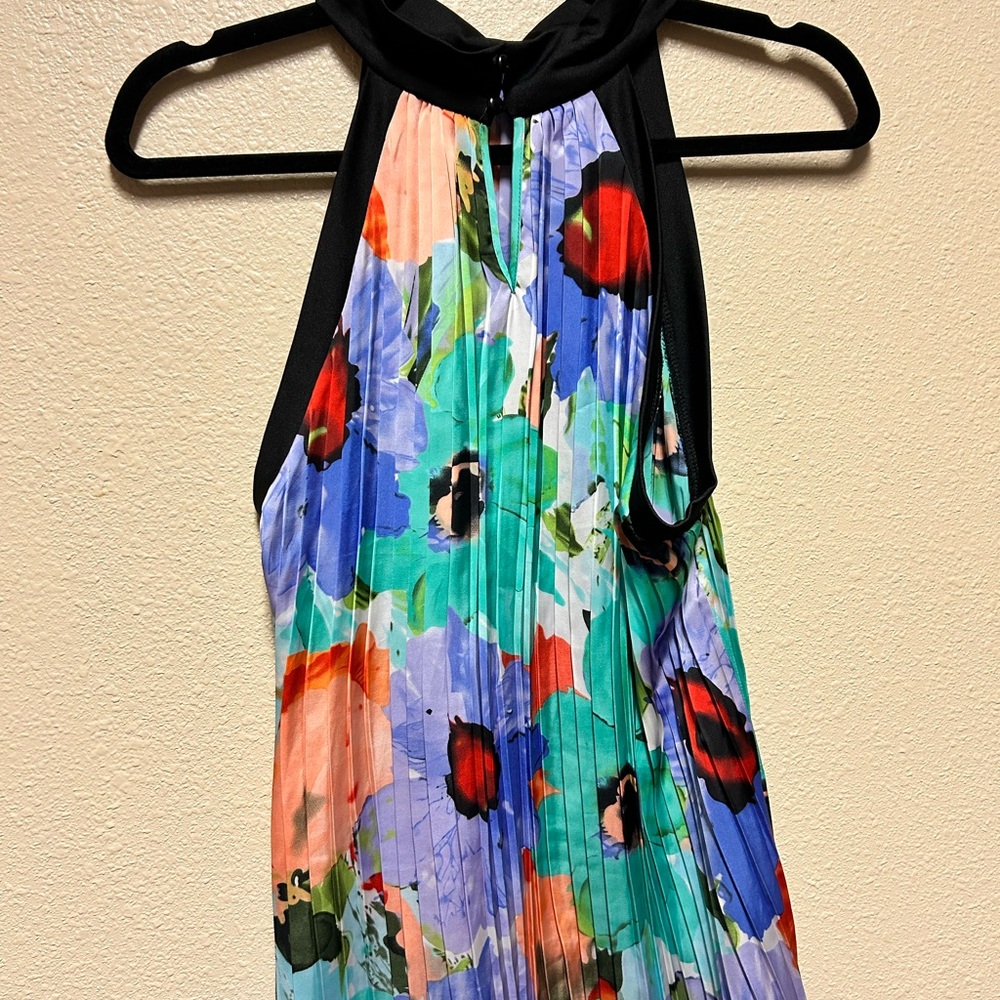 Colorful ladies high neck sleeveless blouse - size XL - Picture 6 of 6